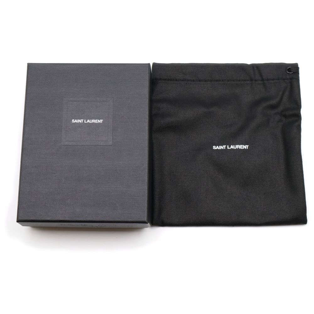 SAINT LAURENT PARIS (サンローランパリ) エンボスロゴ キルティング