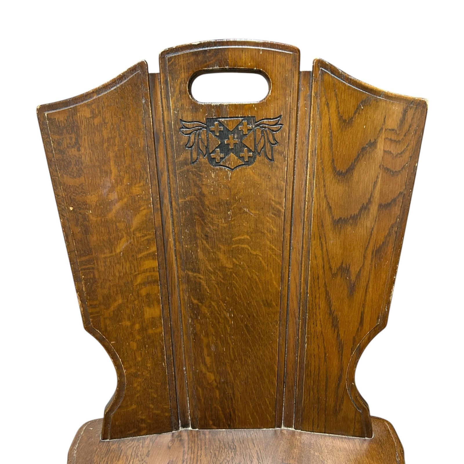 オールドカリモク　ルスティック　ダイニングチェア　紋章　焼印入り　　4脚 オールドカリモク ルスティック ダイニングチェア 紋章 焼印入り 4脚