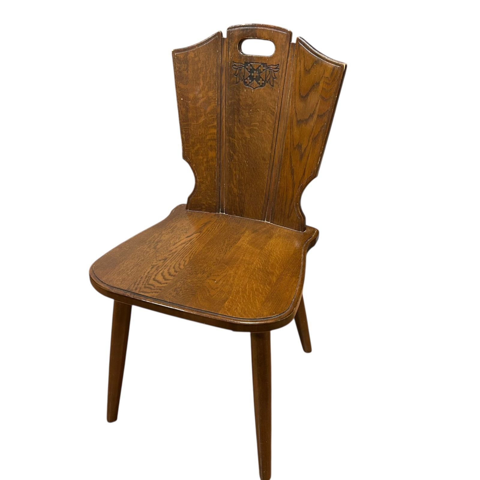 オールドカリモク　ルスティック　ダイニングチェア　紋章　焼印入り　　4脚 オールドカリモク ルスティック ダイニングチェア 紋章 焼印入り 4脚