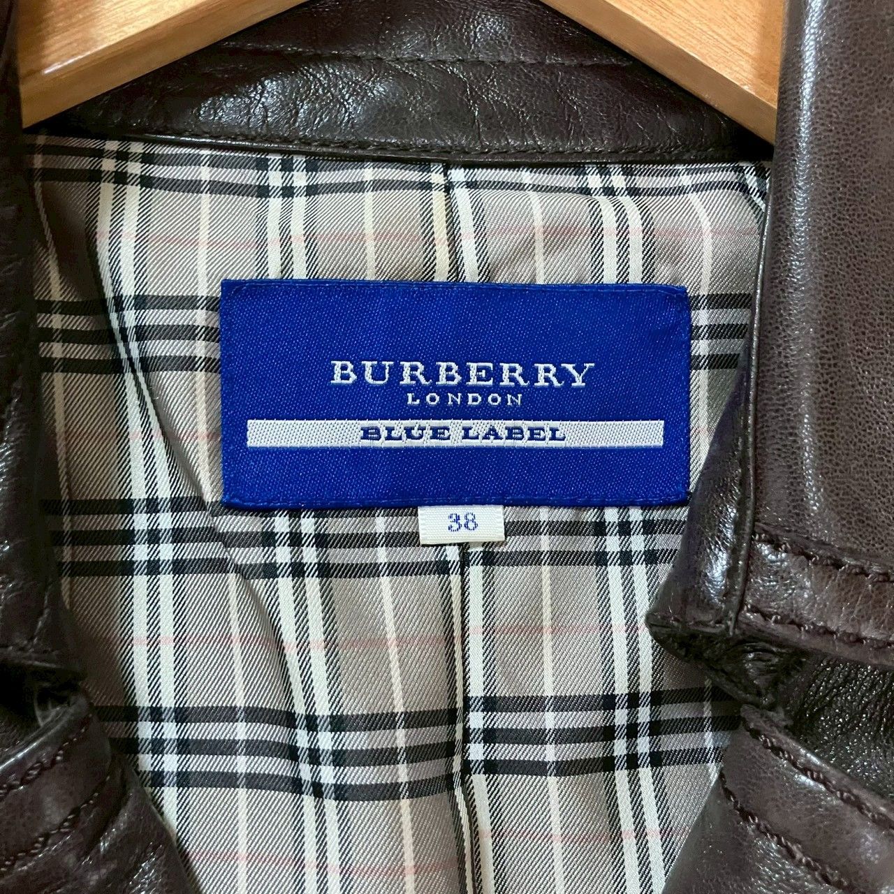 美品✨️バーバリーブルーレーベル ダブルライダースジャケット 38 M チェック 美品バーバリーブルーレーベル ライダースジャケット 38 M ノバ