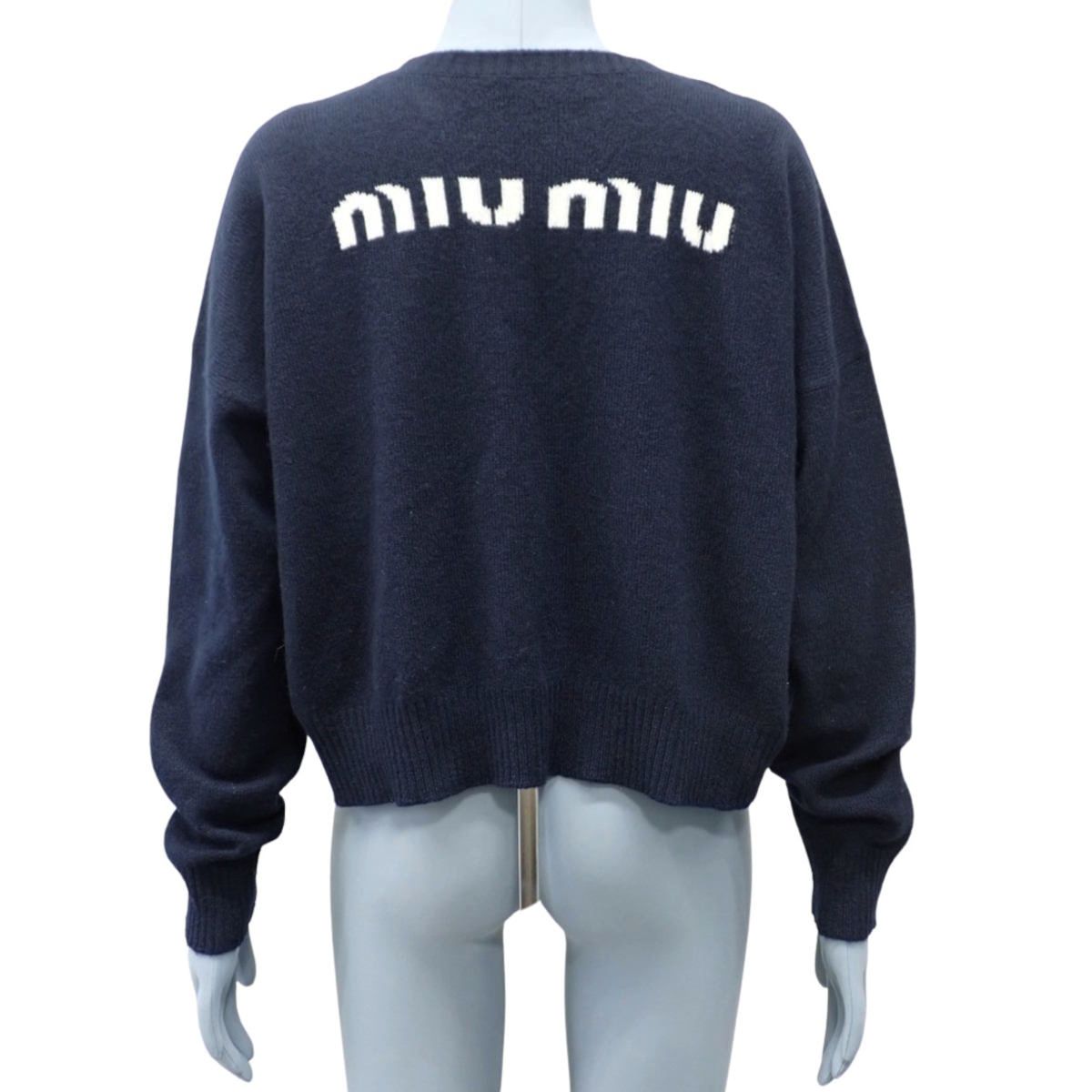 Miu Miu(ミュウミュウ) スリット ロゴニット ニット/セーター アパレル