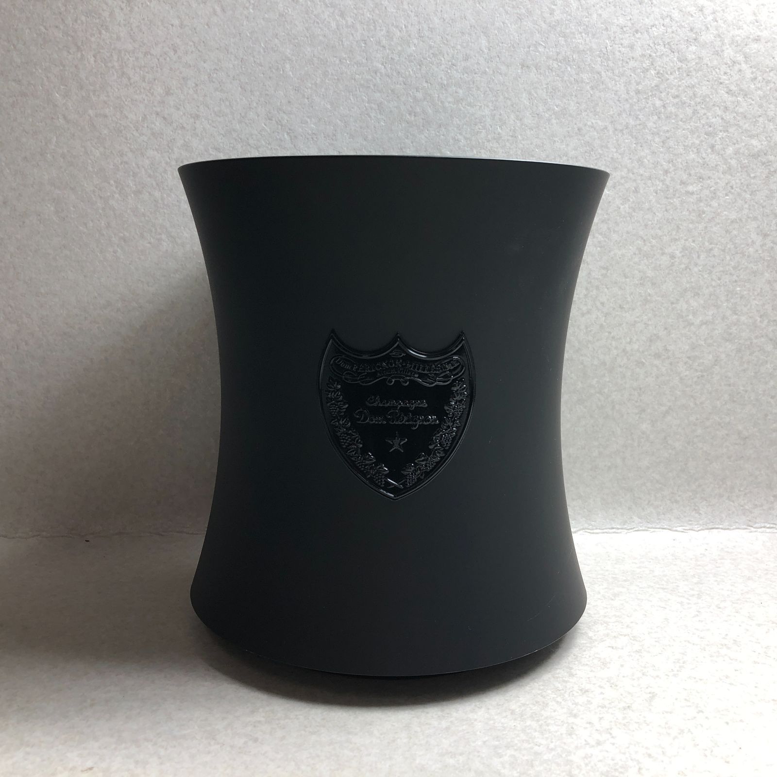 ドンペリニョン　シャンパンクーラー 黒 D1853 ドンペリニョン シャンパンクーラー 黒 - メルカリ
