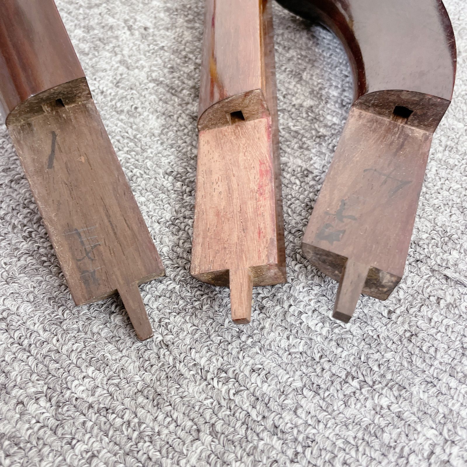 三味線 細棹 紫檀 平溝 丸打胴 人工皮 和楽器 三味線 細棹 紫檀 平溝 丸打胴 人工皮 和楽器