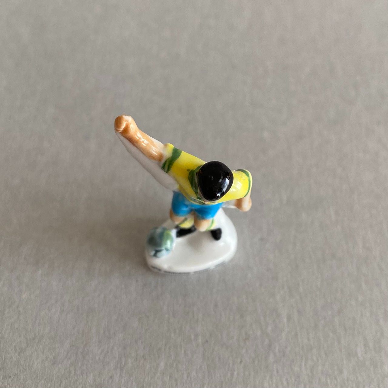 サッカー選手のフェーブ／右サイドバック／1998年／フランス雑貨／陶器