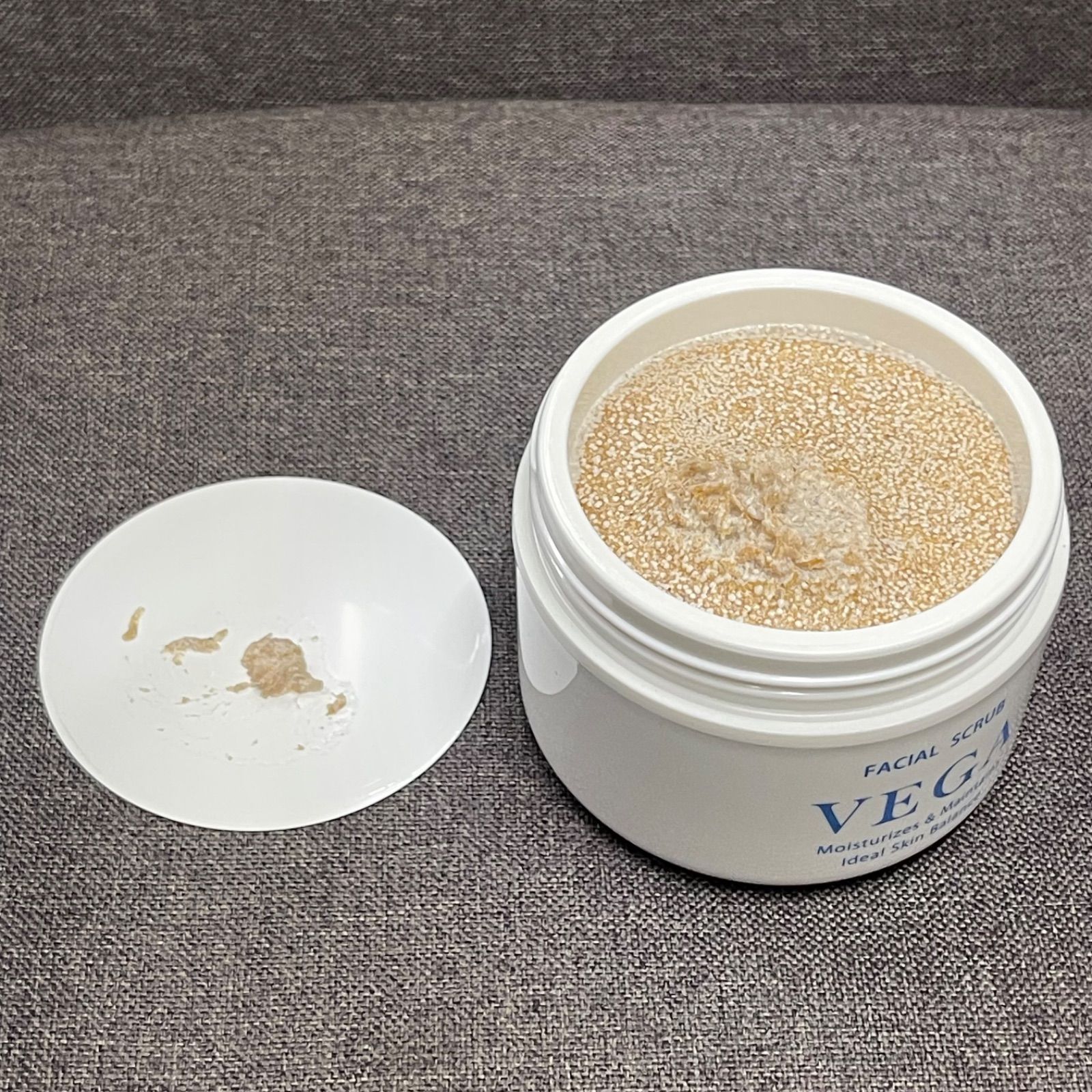 VEGA☆スクラブ洗顔☆3個☆ベガ化粧品 VEGA☆スクラブ洗顔☆3個☆ベガ化粧品 VEGA☆スクラブ洗顔☆3