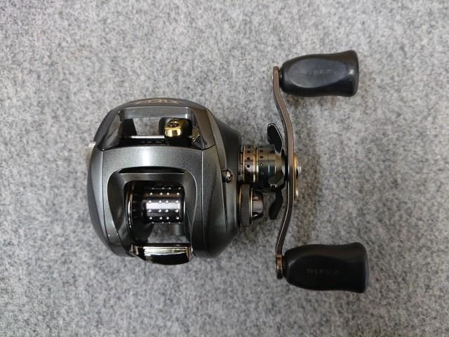 中古】 ダイワ スティーズ STEEZ 100H DEEP SPOOL ベイトリール STEEZ