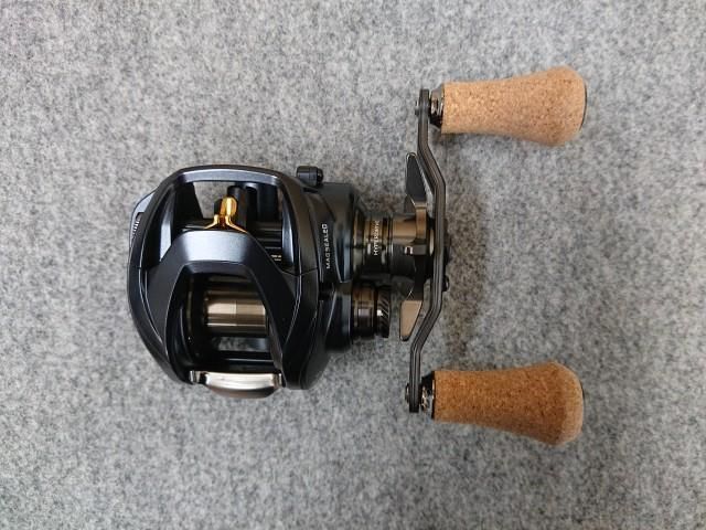 未使用品】 23スティーズ AII TW 1000XH (右) ベイトリール STEEZ A2