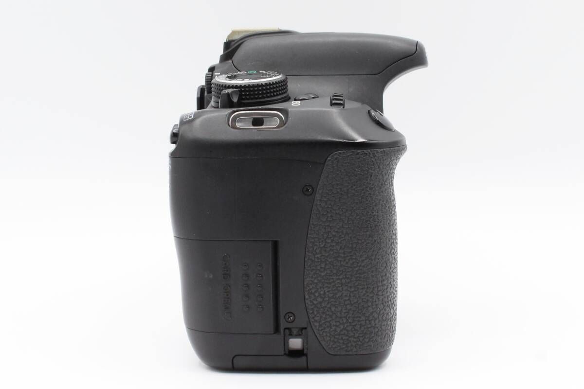 実用品☆キヤノン CANON EOS Kiss X5 ボディ デジタル一眼 充電器