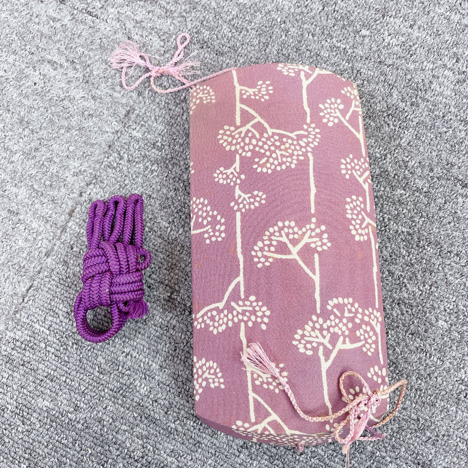 三味線 中棹 一本溝 金細 白紅木 希少 綾杉胴 鳩胸 和