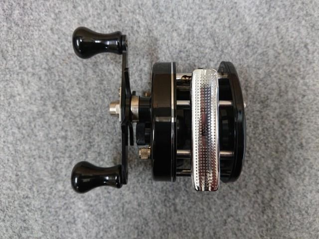 未使用品】 激レア ABU アンバサダー 1000C ベイトリール Ambassadeur