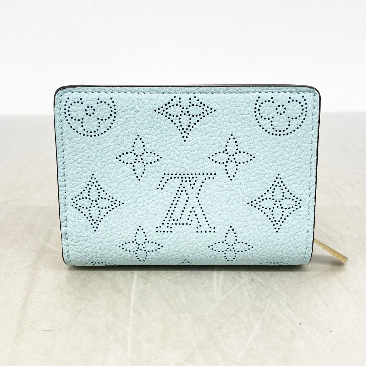 5pd5144-k】ルイヴィトン 財布 マヒナ ポルトフォイユクレア M83502