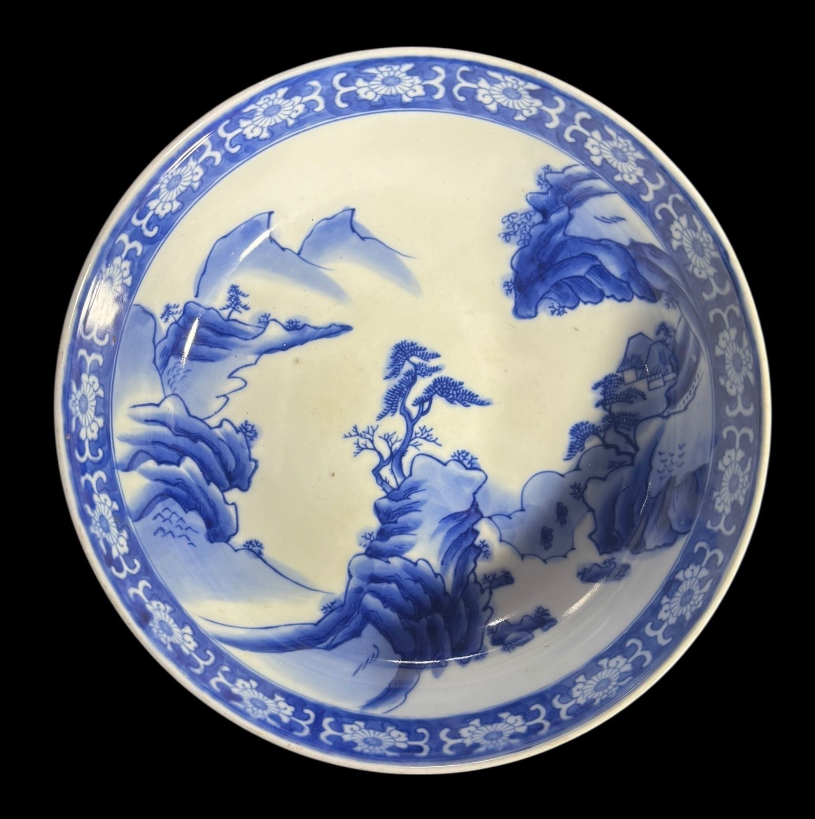 時代物 大皿 青華染付 飾り皿 骨董品 アンティーク 置物 古伊万里 染付 大鉢 青 山水風景図 盛り鉢 取り皿 飾り皿 和食器 陶器