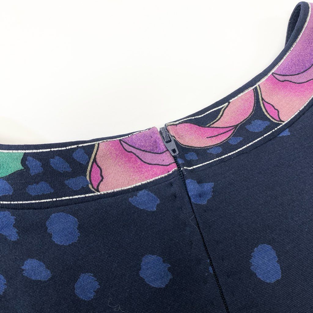 ☆レオナール☆ 花柄ネイビー長袖ベロアチュニック ☆レオナール☆ 花柄ネイビー長袖ベロアチュニック 2025年最新