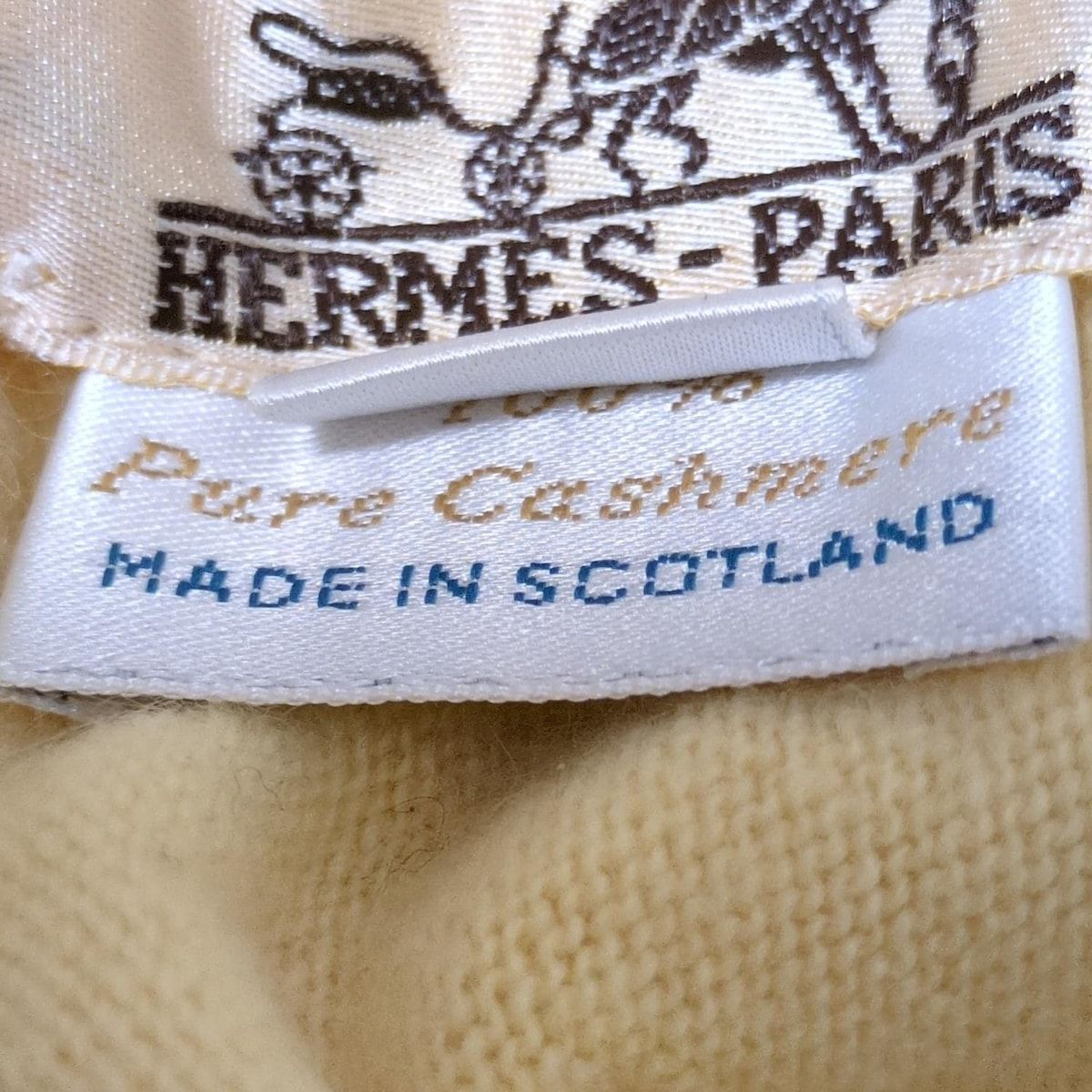 エルメス　アンサンブル HERMES(エルメス) アンサンブル レディース - イエロー カシミヤ