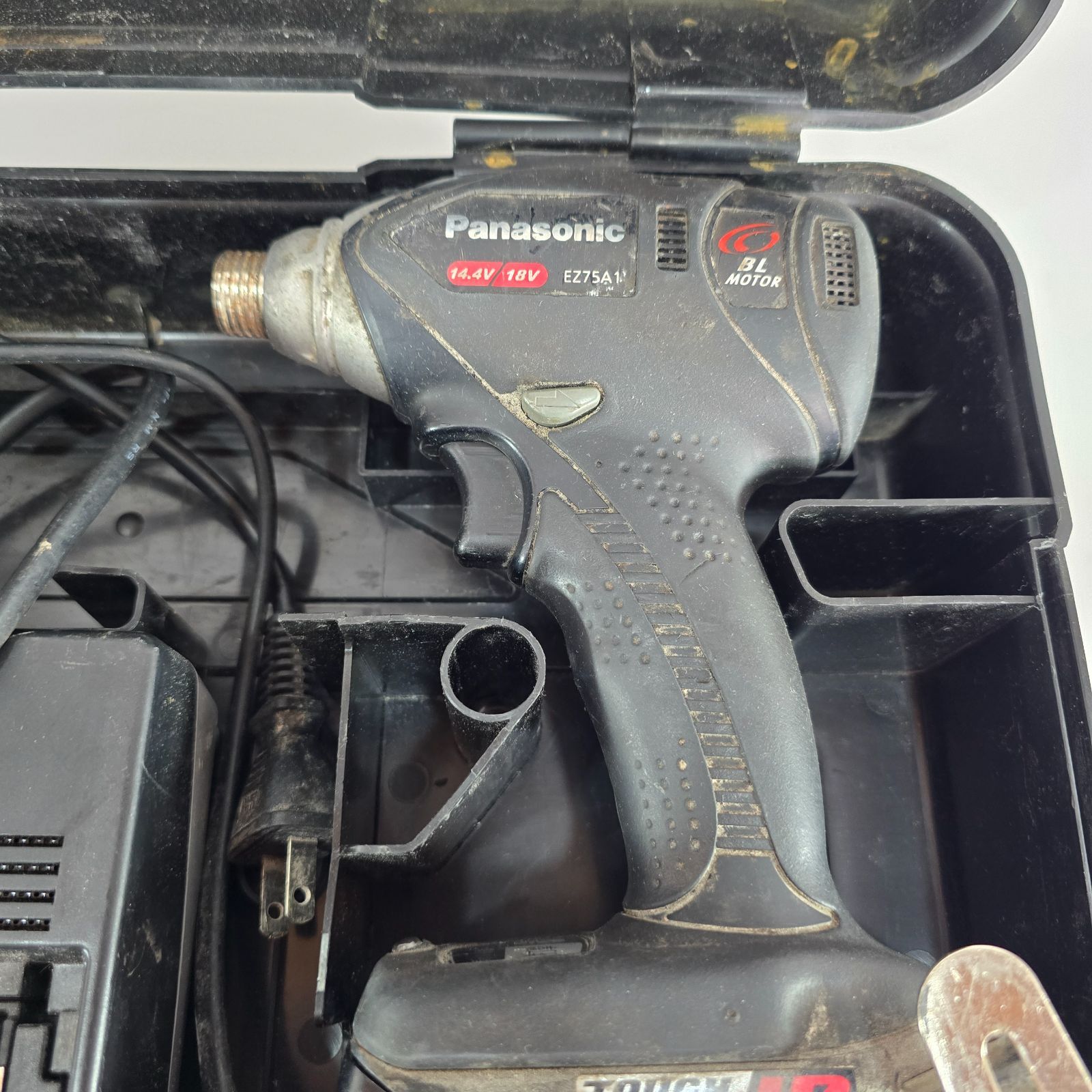 Panasonic EZ75A1インパクトドライバー 14.4V 4.2A 充電器 電動工具 