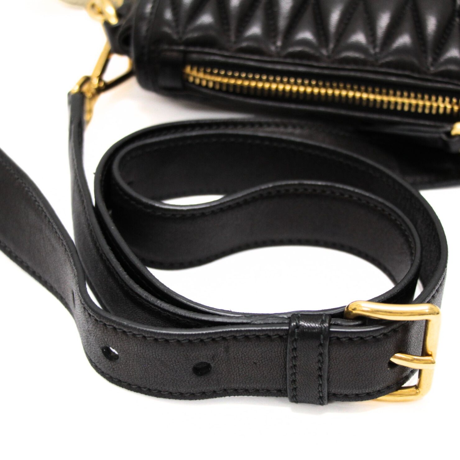 美品 ミュウミュウ miumiu バイカー 2WAYショルダーバッグ スモール