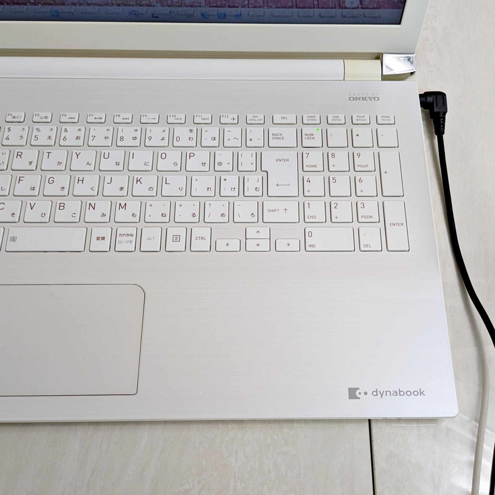 オフィス付き☆新品SSD256G/第7世代i3高性能/メモリ8G☆windows11