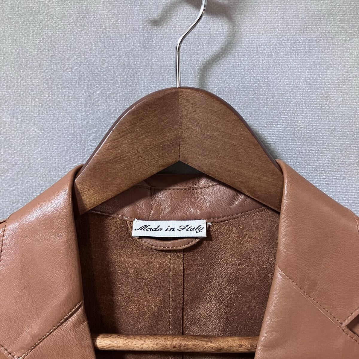 OPIFIX オピフィクス 羊革 ラムレザー 高級 一枚仕立て 3ボタン レザー