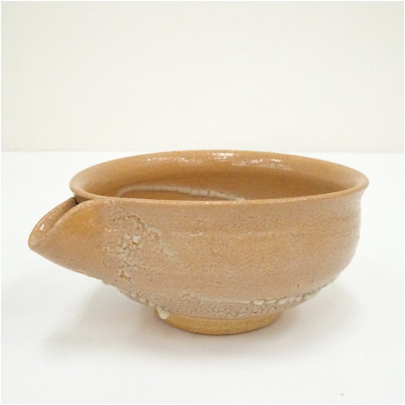 岡本作礼造 奥高麗繋駒写片口茶碗（共箱） 茶道 抹茶 おしゃれ 抹茶