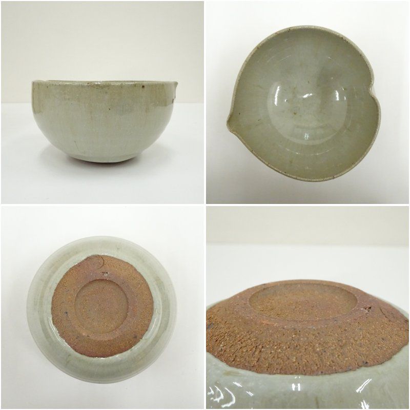 上野焼、高鶴(淳)淳一作、『横線紋壷』、藁灰釉、銘「窯印・淳」入、合せ箱付 上野焼、高鶴(淳)淳一作、『横線紋壷』、藁灰釉、銘「窯印・淳」