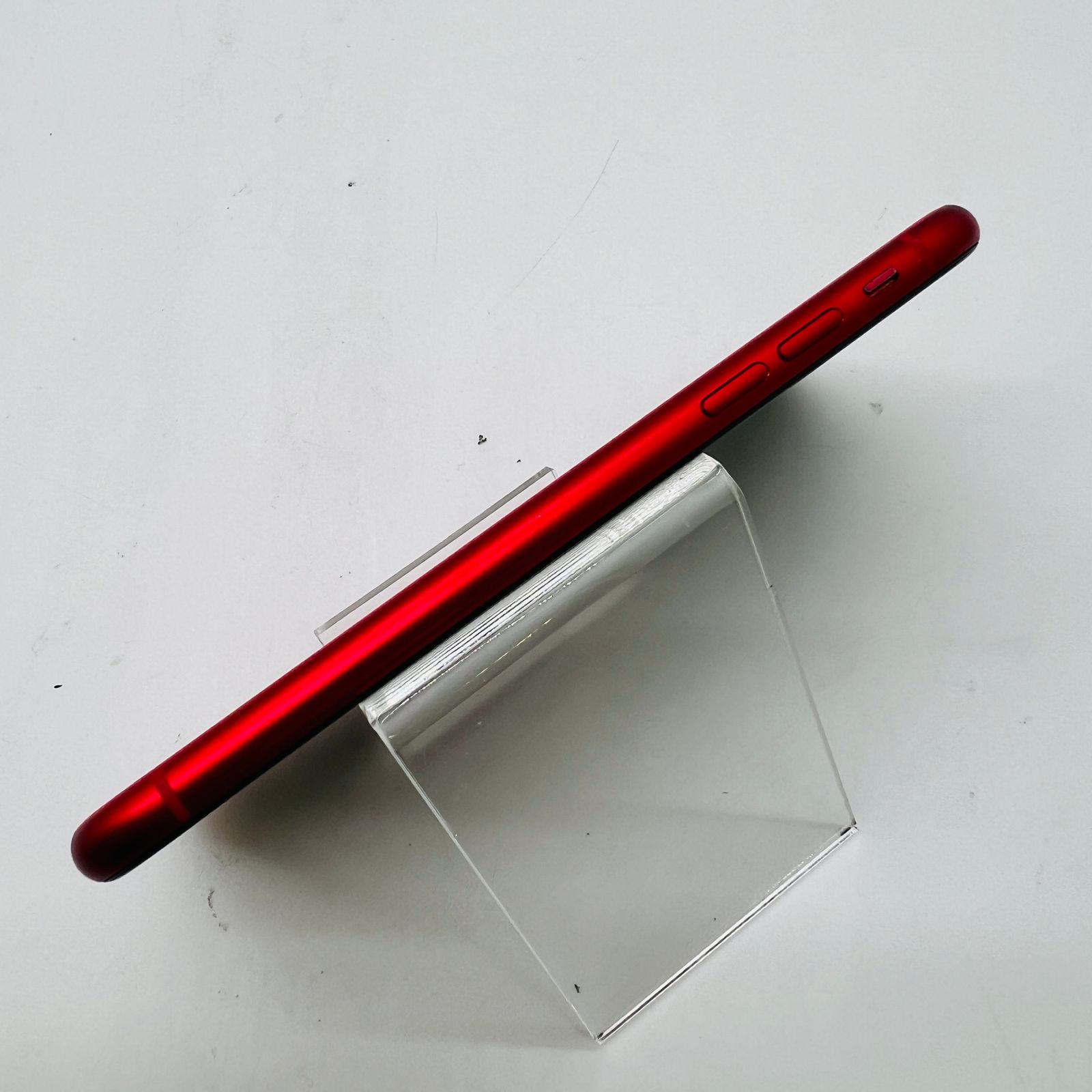 未使用 SIMロック解除済 iPhone 11 64GB レッド MWLV2J/A au 〇判定 バッテリー状態100% au iPhone11 64GB MWLV2J/A プロダクトレッド SIMロック解除済み 利用