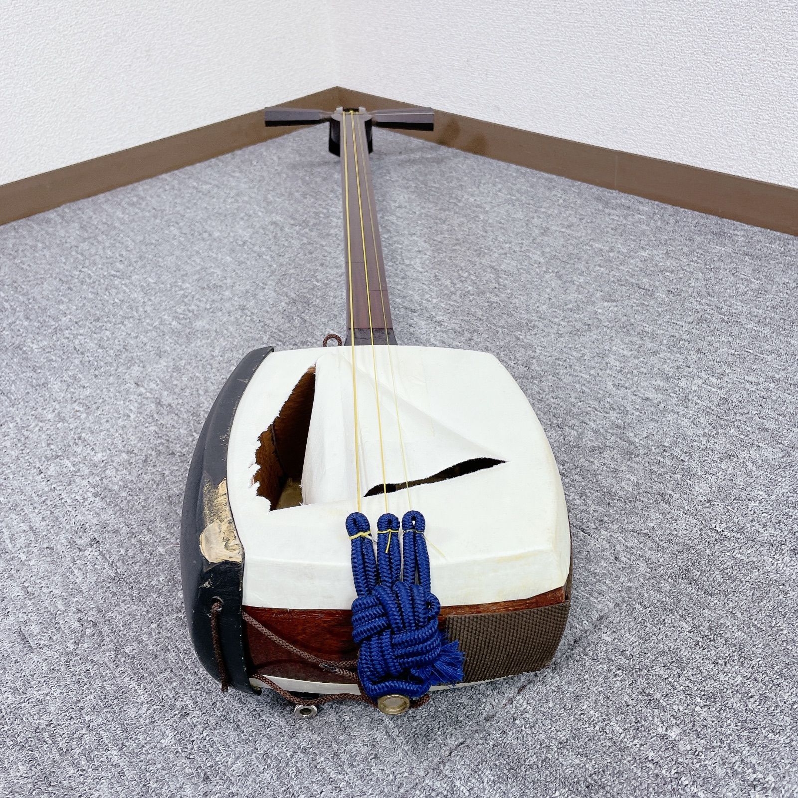 津軽三味線　三味線　和楽器　紅木　楽器 津軽 三味線 紅木 金細 和楽器 邦楽器 演奏会用 高級 フル装備 上級