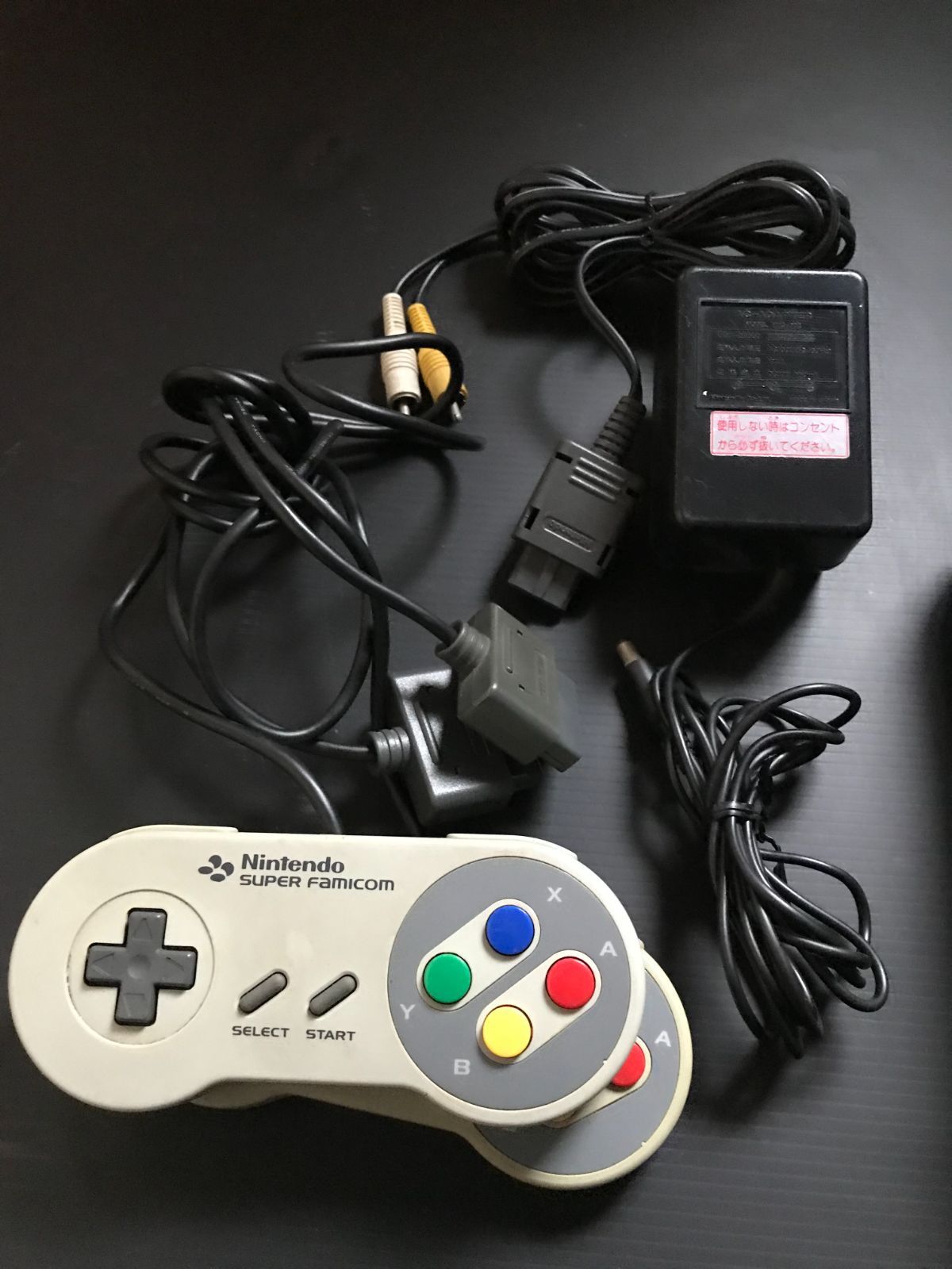 スーパーファミコン、ファミコン、ゲームカセットコンピューター