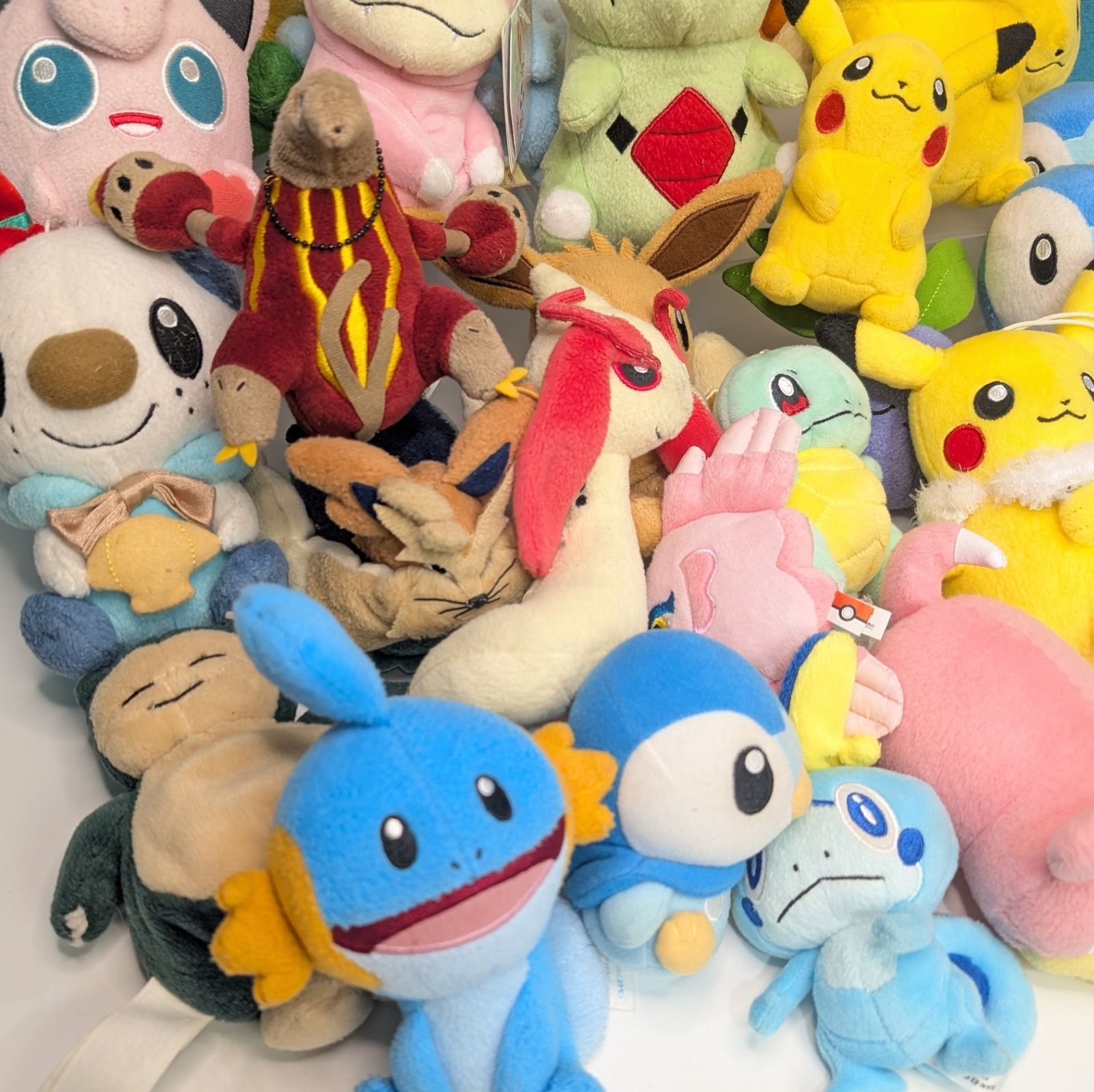 まとめ売り　ポケモン　約75点　プライズ　ガチャガチャ　ぬいぐるみ　マスコット ポケットモンスター もふぐっとぬいぐるみ～カヌチャン・セビエ