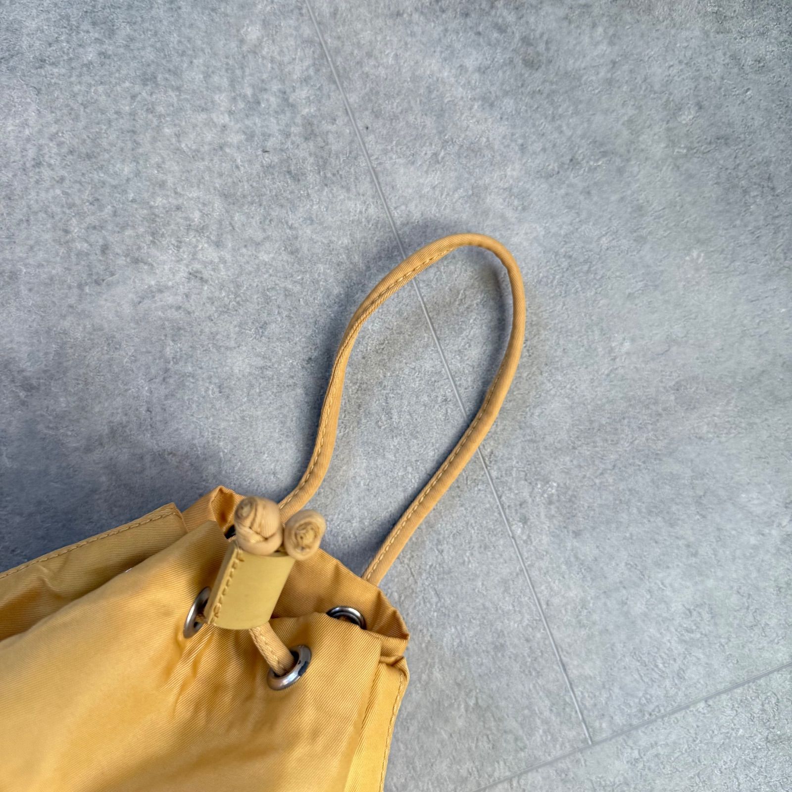 PRADA プラダ 三角ロゴ 巾着バック ナイロン ハンドバック