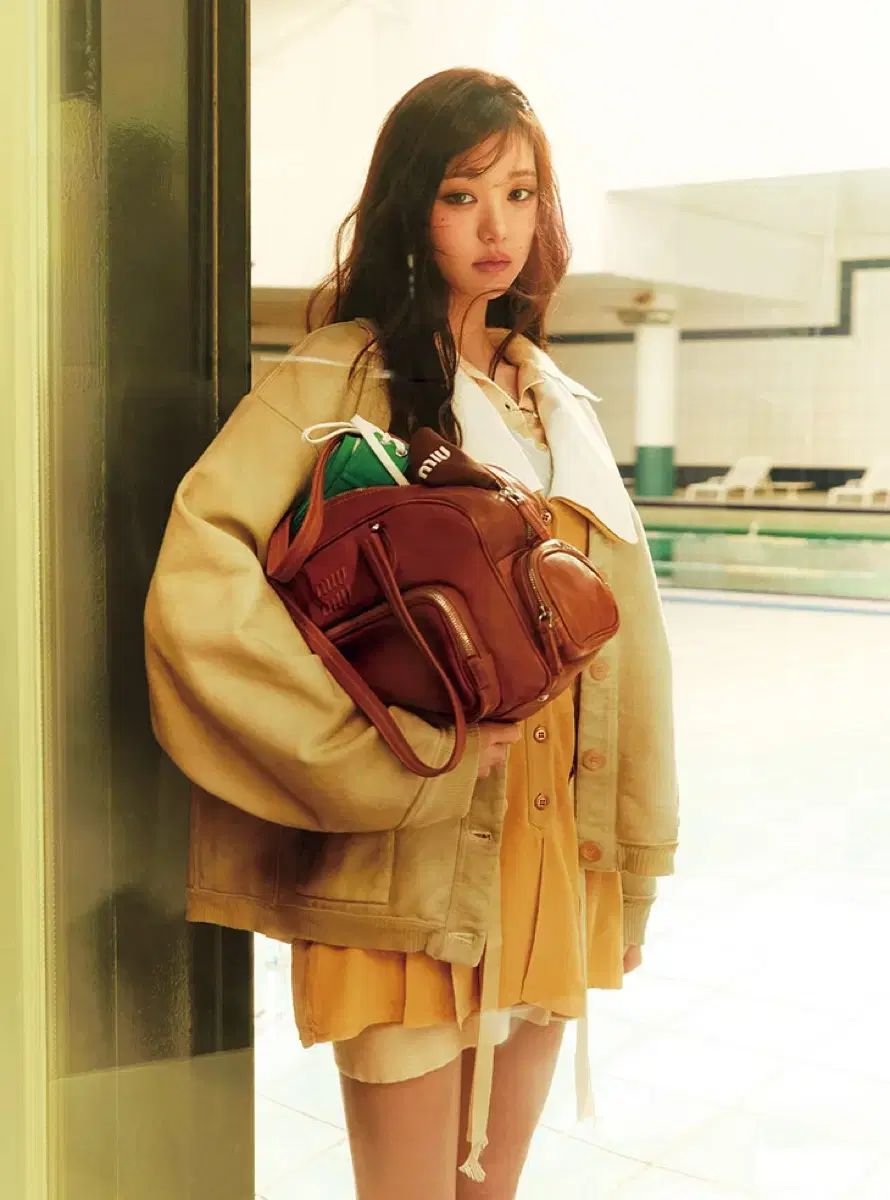 日本雑誌) VOGUE JAPAN 2024 4 ウォニョン(WONYOUNG・チャンウォニョン 