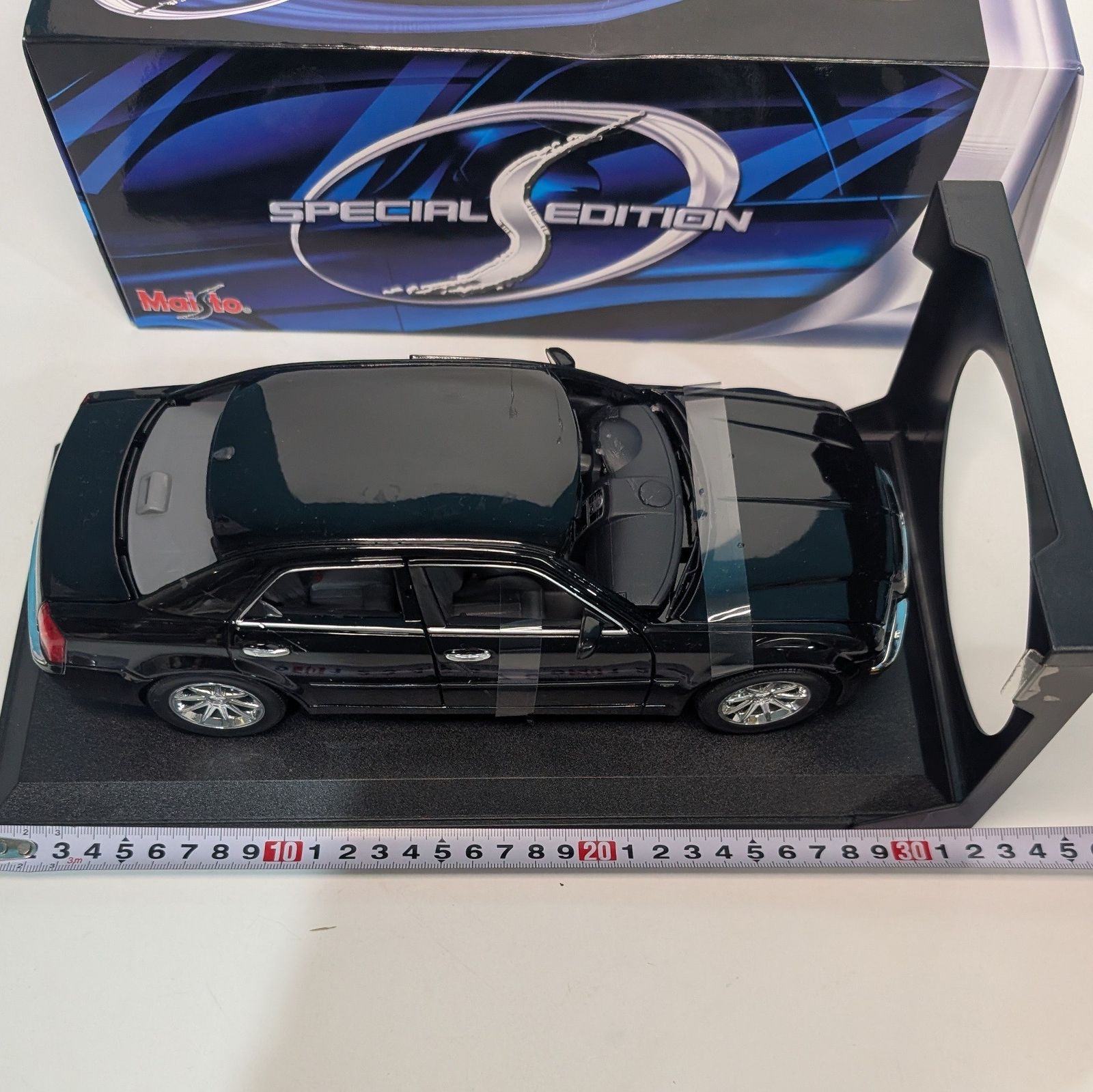 Maisto 1:18 CHRYSLER 300C クライスラー ブラック ダイキャスト