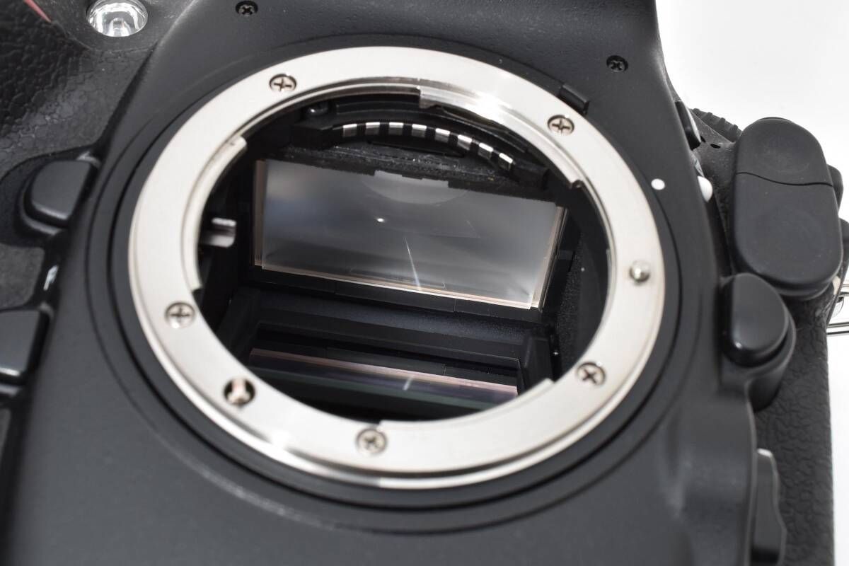 ☆極上品☆《ショット数13,709回 》Nikon ニコン D800 ボディ