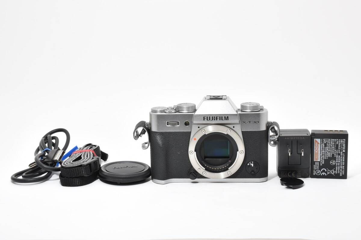 極上品　FUJIFILM X100TS ショット数1400回 極上品 FUJIFILM X100TS ショット数1400回 極上品 FUJIFILM X100TS