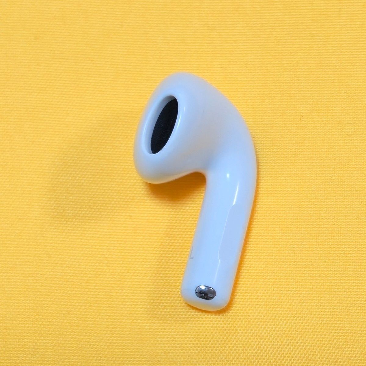 AirPods4 第四世代 左耳 ノイズキャンセリング A3056 ANC - メルカリ