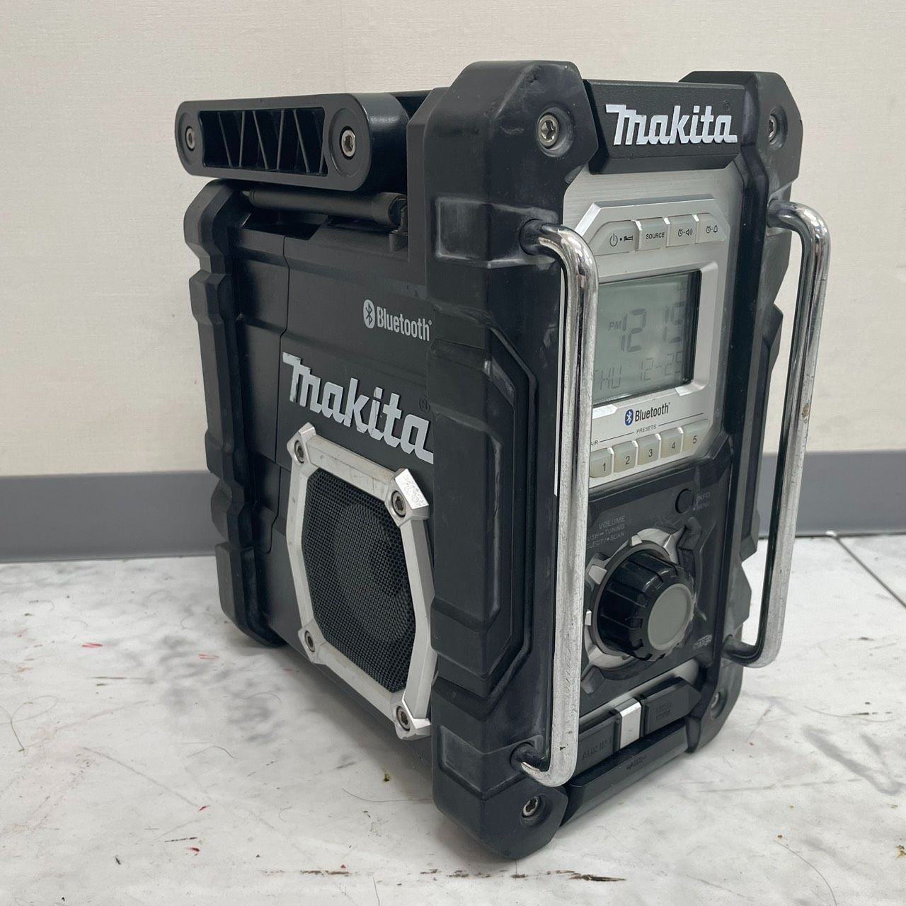 【美品】Makita MR106 Bluetooth ポータブルスピーカーラジオ マキタ Bluetooth ラジオ MR106 黒