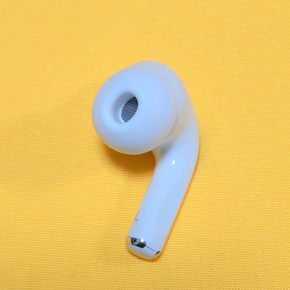 AirPods pro 第2世代 左耳 Lightning A2699 - メルカリ