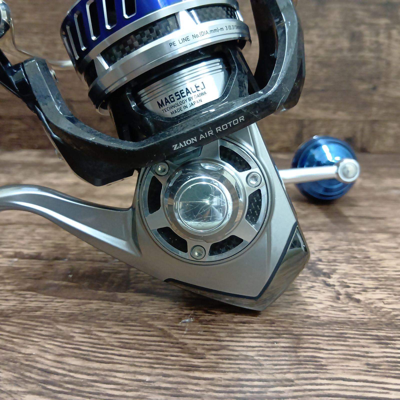 ダイワ(DAIWA) 10 ソルティガ 4500H スピニングリール - メルカリ