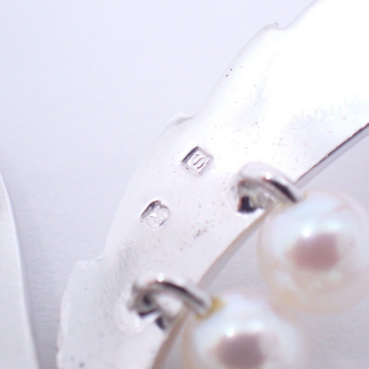 MIKIMOTO ミキモト リーフモチーフ ブローチ シルバー/パール5粒【い