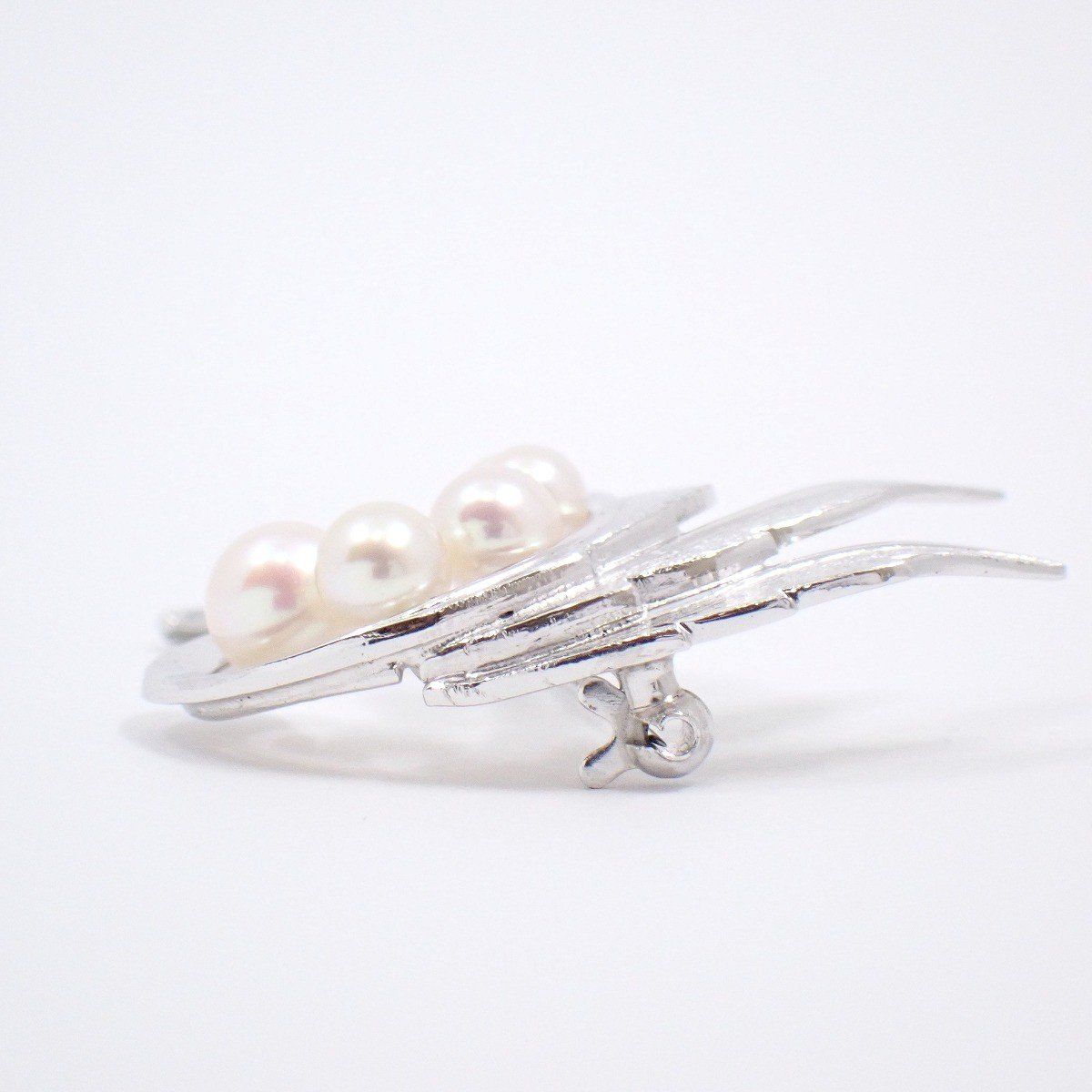 美品✨ミキモト　ブローチ　リーフ　パール　真珠 MIKIMOTO（ミキモト） ブローチ パール 真珠 5.5mm リーフ リース