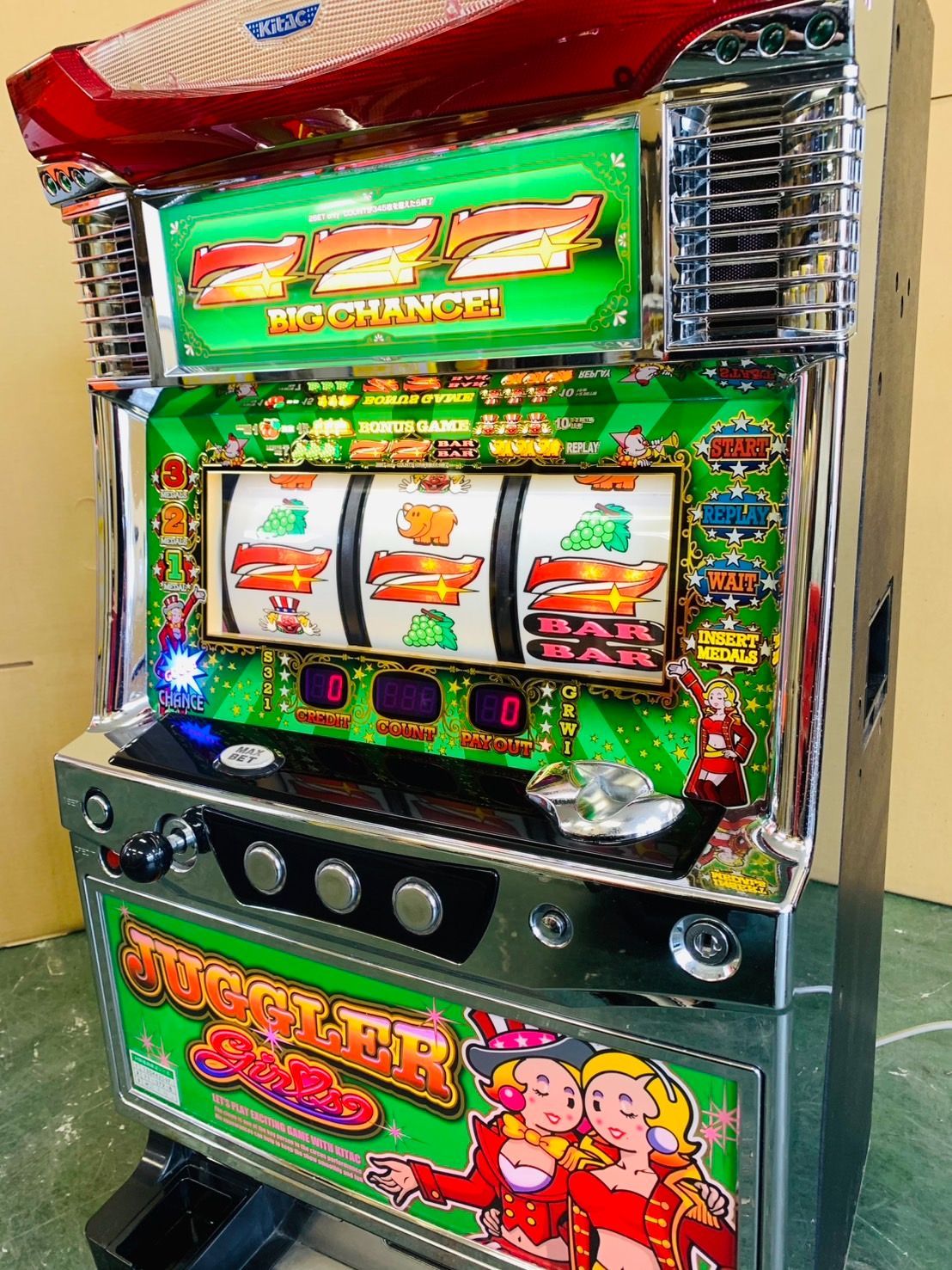 ジャグラーガール　4号機　実機 パチスロ実機 北電子 ジャグラーガール 【パネル指定不可】【4号機】