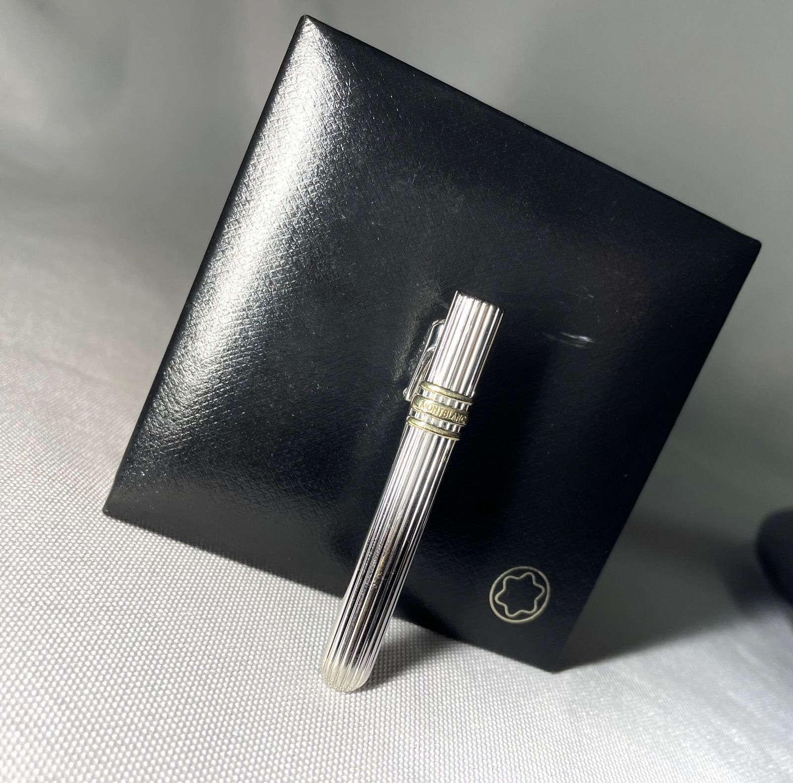 MONTBLANC モンブラン マイスターシュティック シルバーストライプ