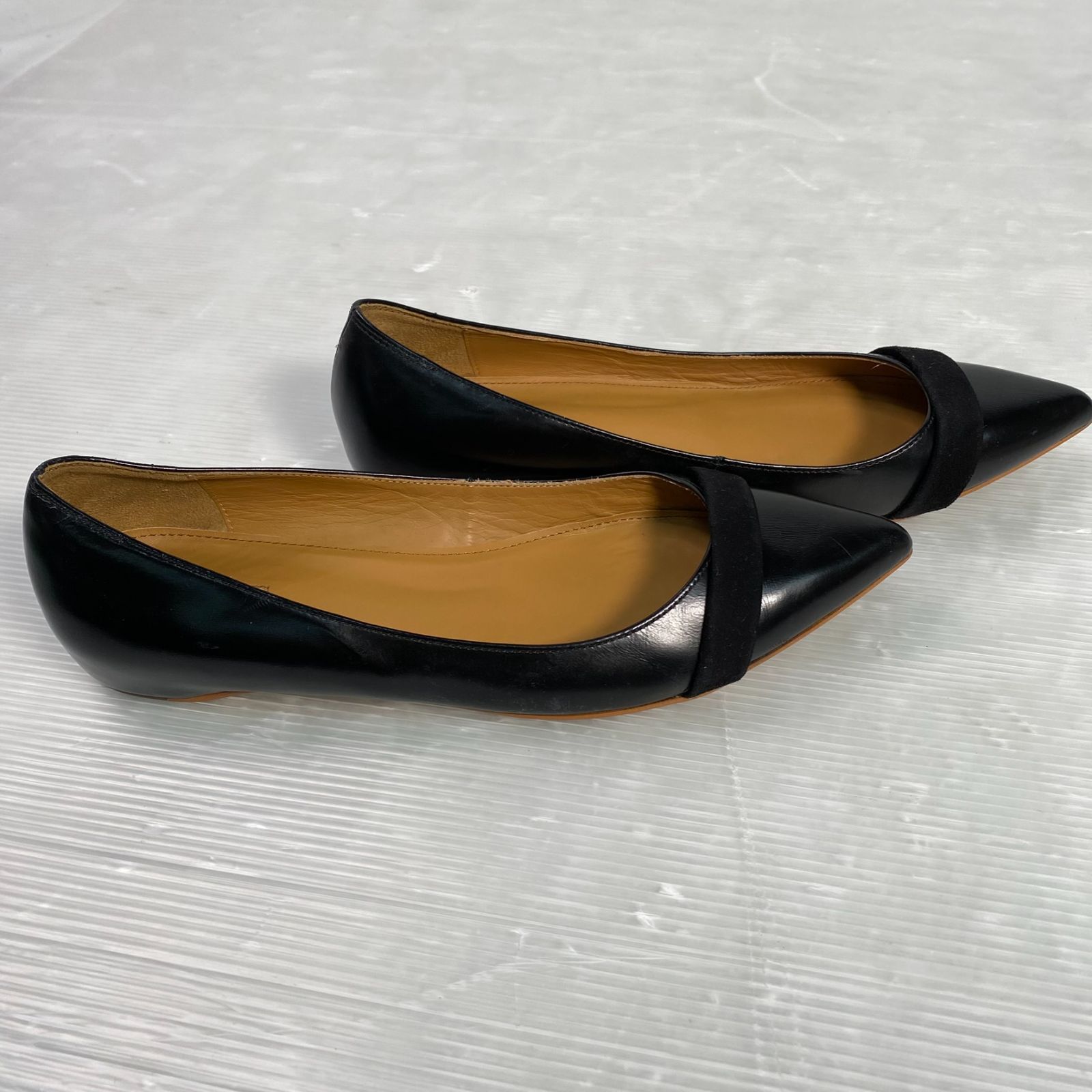 CEMBER・チェンバー ポインテッドトゥ フラット パンプス ブラック37½