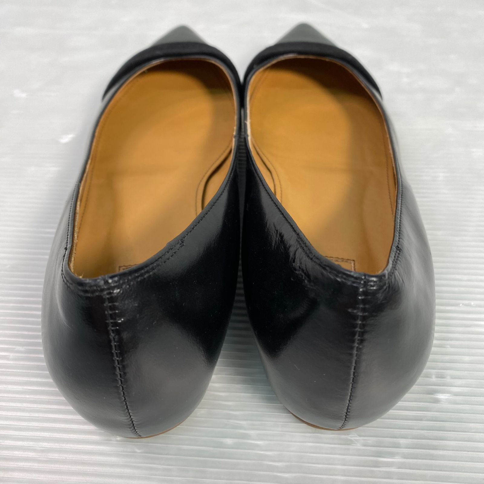 CEMBER・チェンバー ポインテッドトゥ フラット パンプス ブラック37½