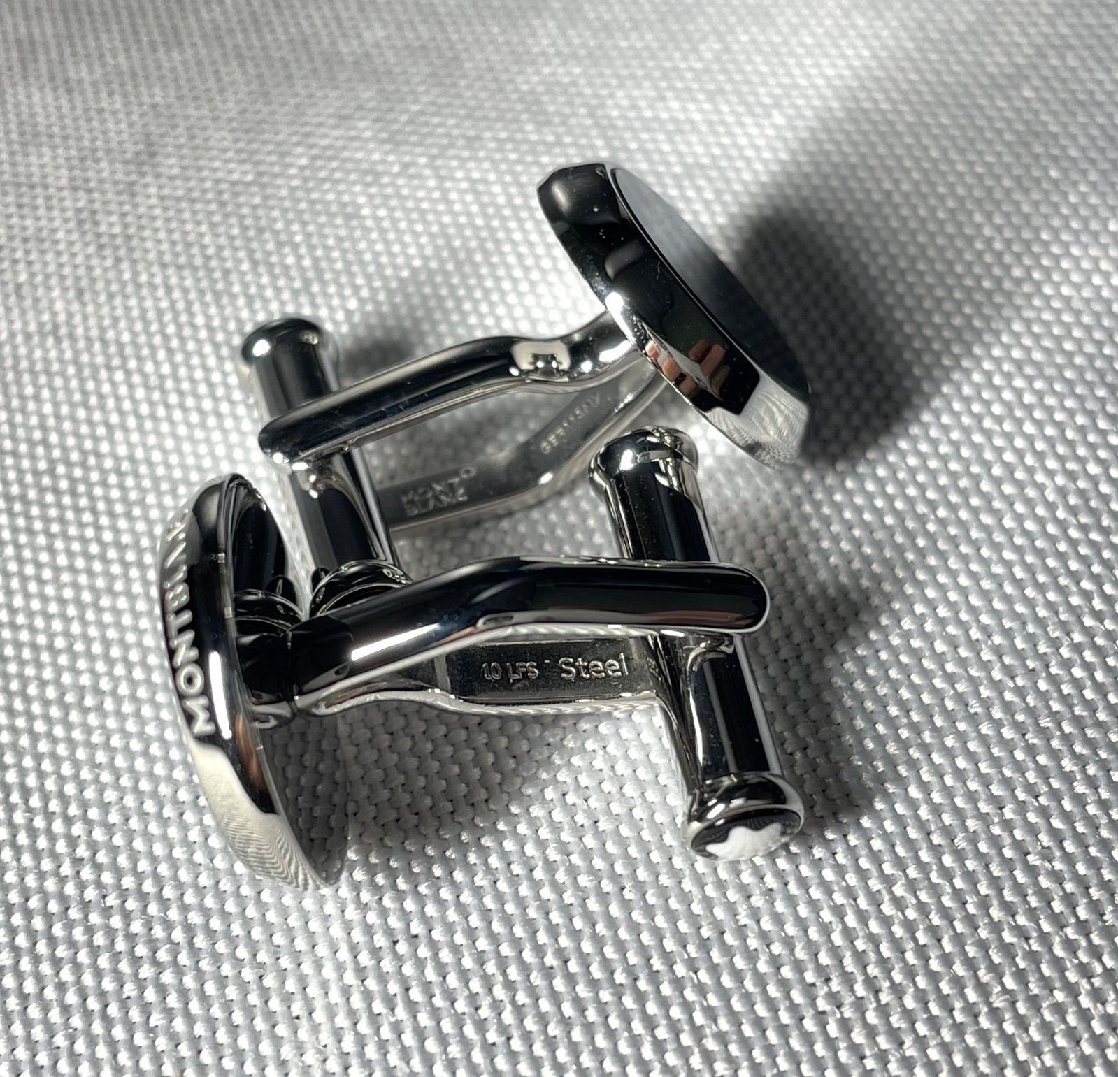 MONT BLANCモンブラン カフリンクス 黒/銀 MONTBLANC モンブラン カフリンクス カフスボタン シルバー ブラック