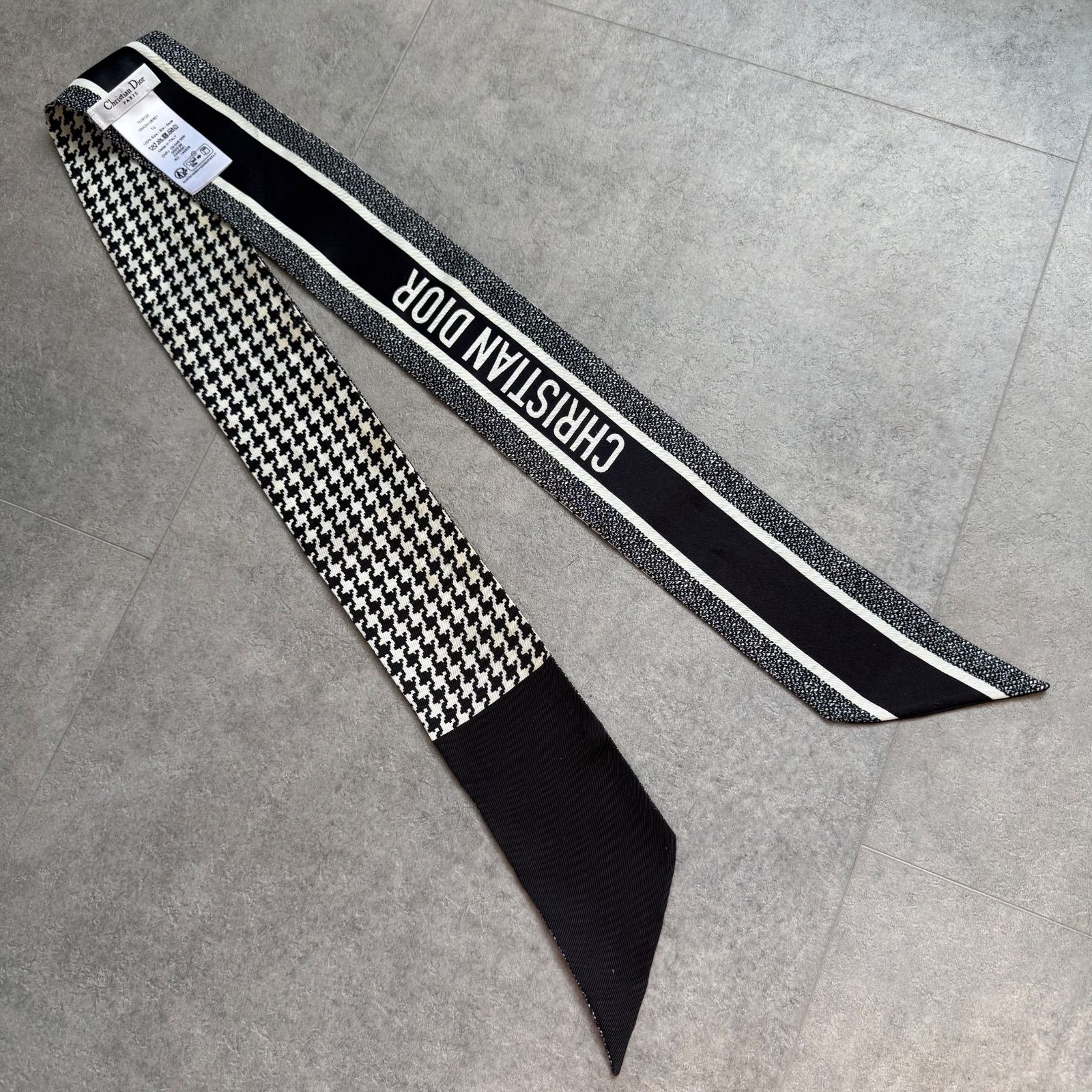 クリスチャンディオール　30 モンテーニュ 千鳥柄 スカーフ 美品 Christian Dior クリスチャンディオール シルクスカーフ バッグ