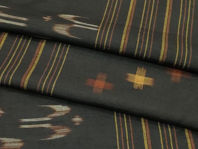 平和屋着物○極上 国指定重要無形文化財 本場久米島紬 手織 逸品