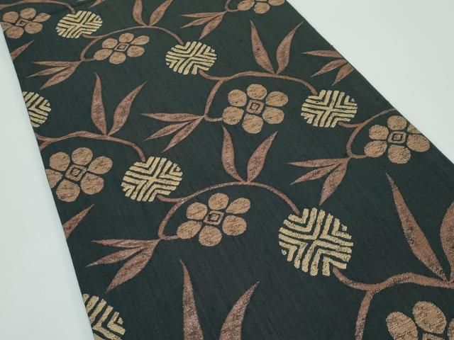 平和屋着物▽西陣　勝山謹製　六通柄袋帯　紬地　スリーシーズン帯　春　夏　秋　洋花唐草　金糸　正絹　逸品　DAAZ0886ps 平和屋着物○極上 西陣 勝山織物 六通柄袋帯 紬地 草花文 黒地 逸品