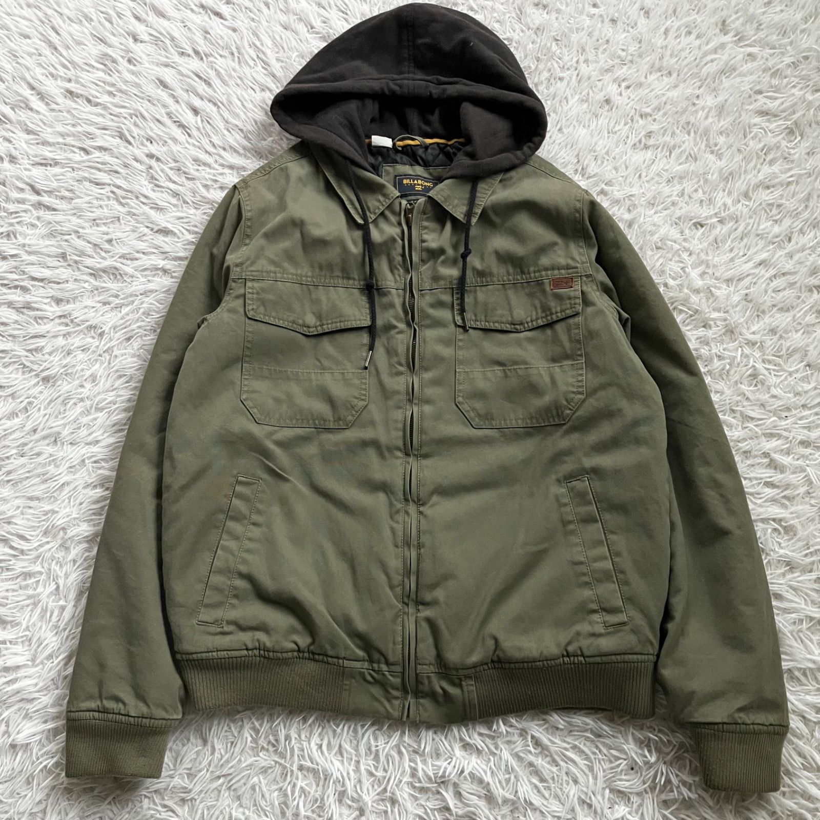 ビラボン ミリタリージャケット 古着 中綿キルティング フード 