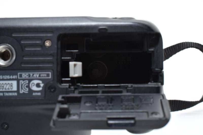 極上品◆Canon EOS Kiss X7 ボディ◆シャッター回数3182回のみ 極上品◇Canon EOS Kiss X7 ボディ◇シャッター回数3182回のみ ボディ