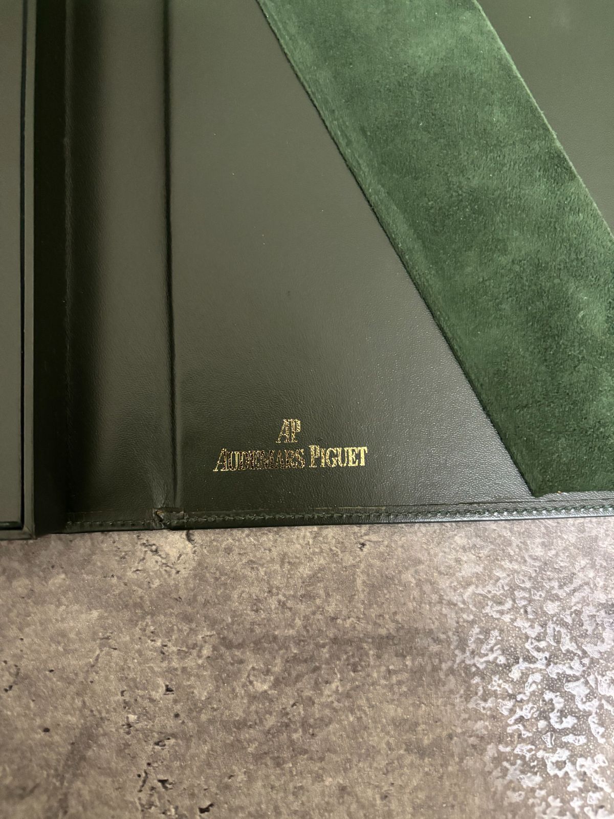 オーデマピゲ AUDEMARS PIGUET A5サイズ レザー時計ケース - メルカリ